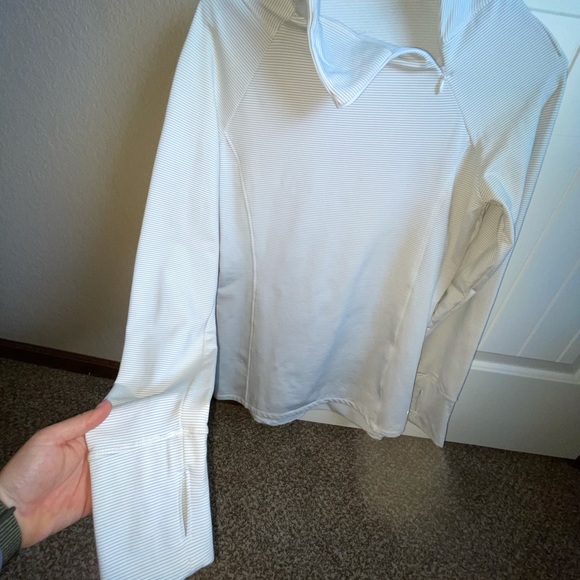 CLOSET CLEAN OUT - Picture 4 of 6